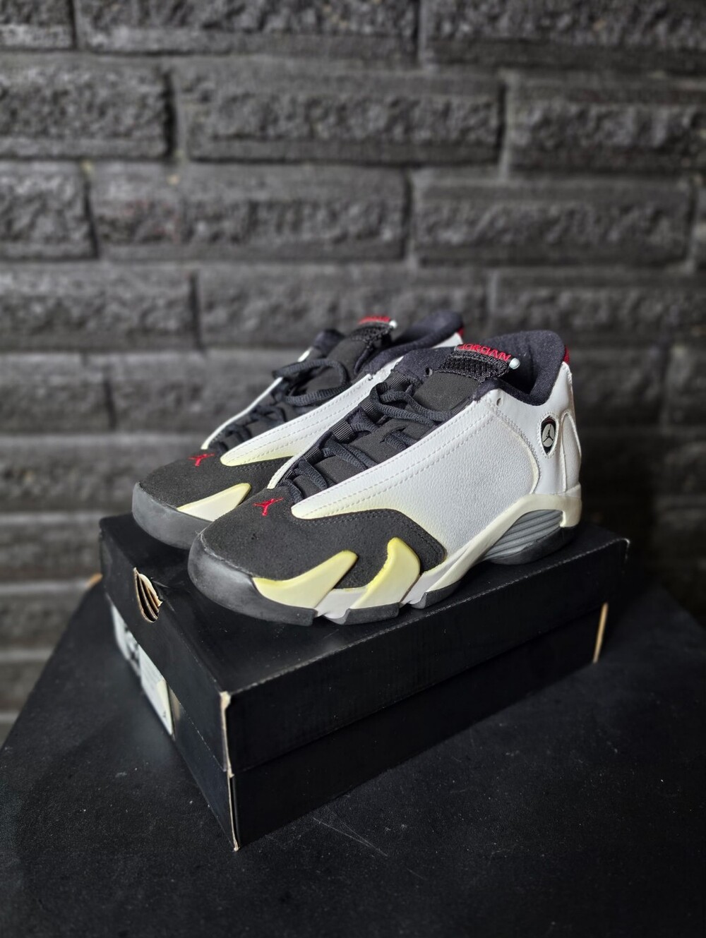 2014 Nike Air Jordan 14 Retro Black Toe White/ Black-Varsity Sz 3.5Y